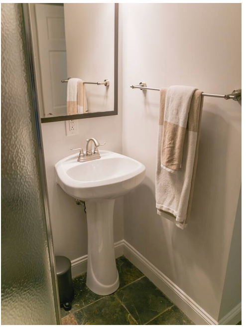 Furnished Capitol Hill Suite Flexible 2 to 4 Week Stays Walk to Metro - Photo 10