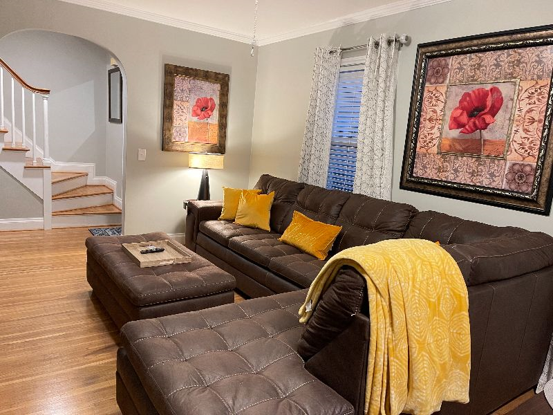 Walk to Strong Memorial and Highland Hospitals 3br one and half bath - Photo 11
