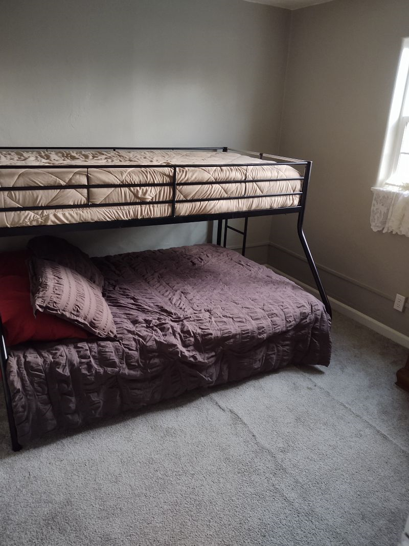 3 bedroom house - Photo 2