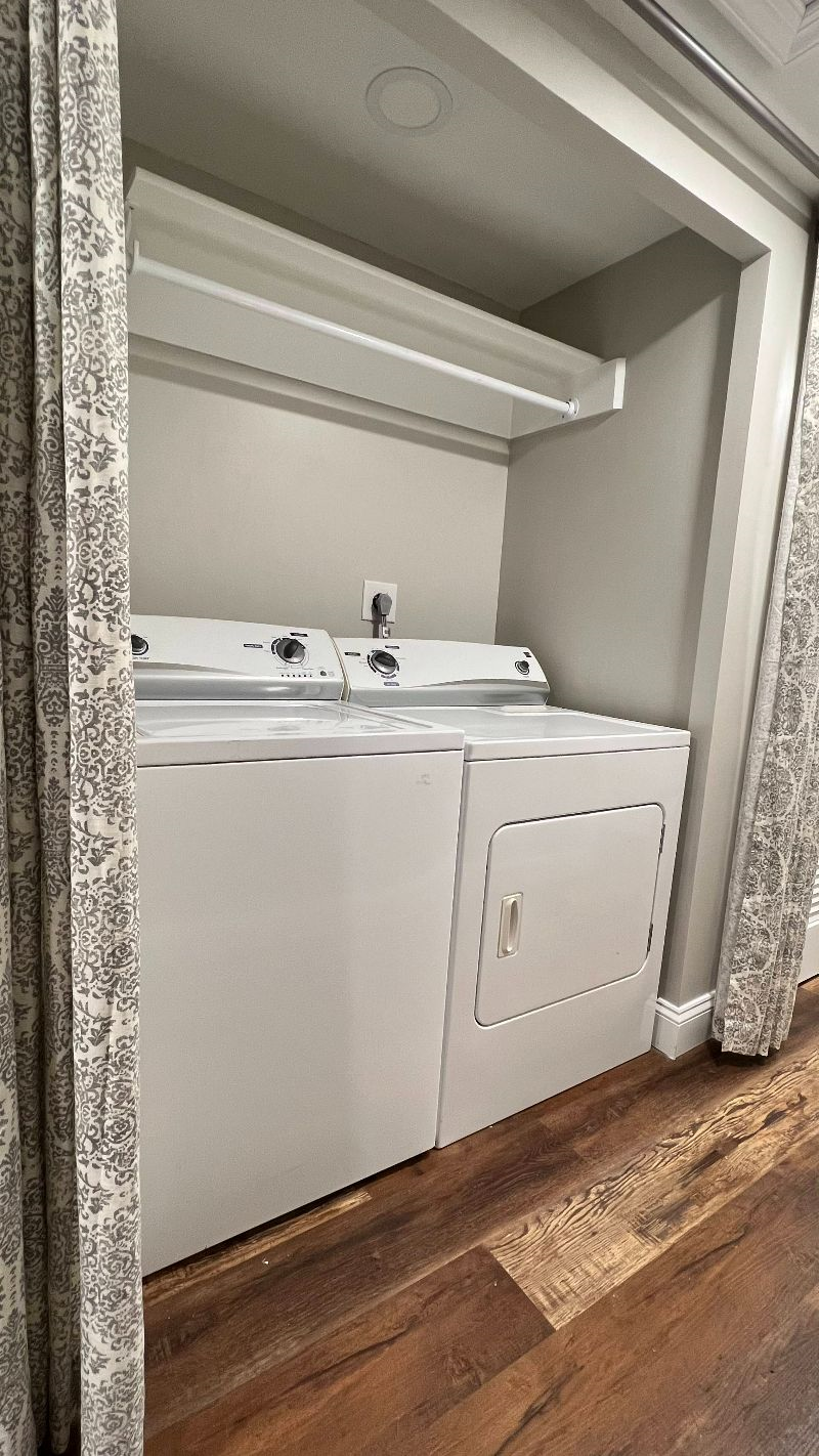2 Bedroom Charming Historic Retreat Apt C - Photo 10