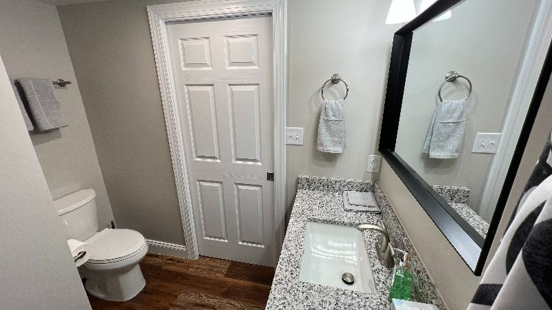 2 Bedroom Charming Historic Retreat Apt C - Photo 8