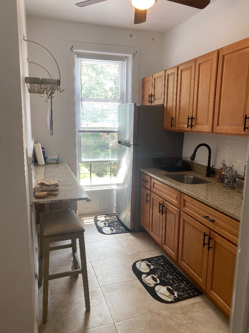 Newly Renovated 2nd floor Apartment available in Private Brownstone House located in Bedstuy Brookly - Photo 9