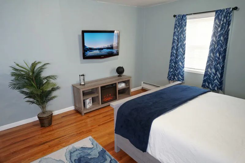 Spacious and clean near Jamaica medical NY Presbyterian and Long Island Jewish Hospitals - Photo 8