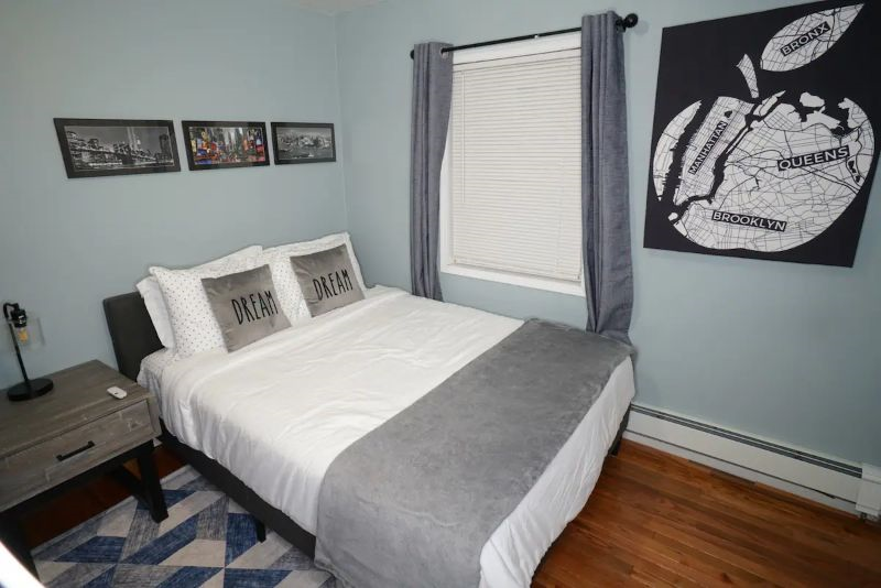 Spacious and clean near Jamaica medical NY Presbyterian and Long Island Jewish Hospitals - Photo 12