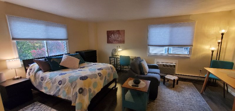 Cozy, Clean, Convenient studio - Photo 4
