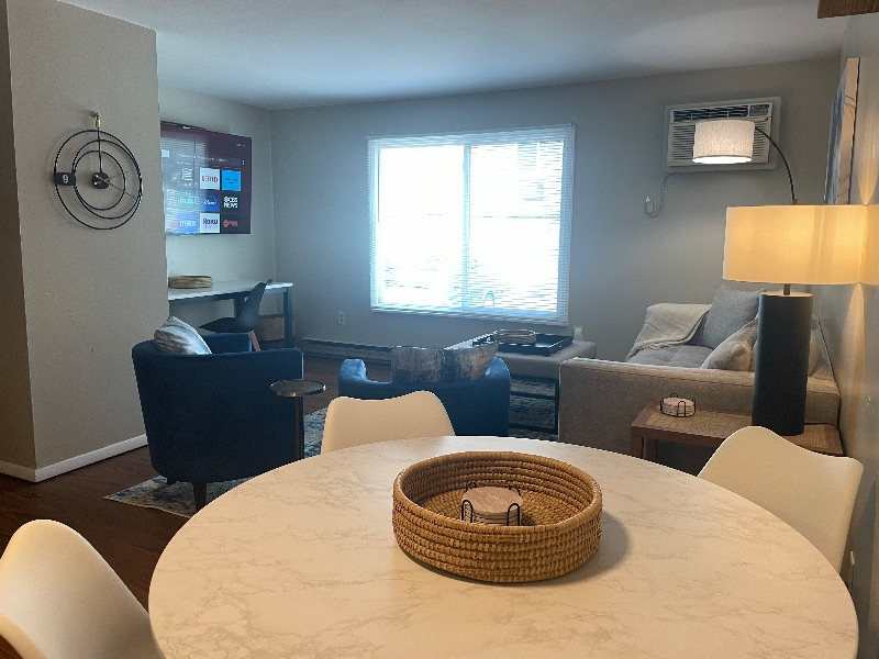 Cozy, Clean, Convenient studio - Photo 4