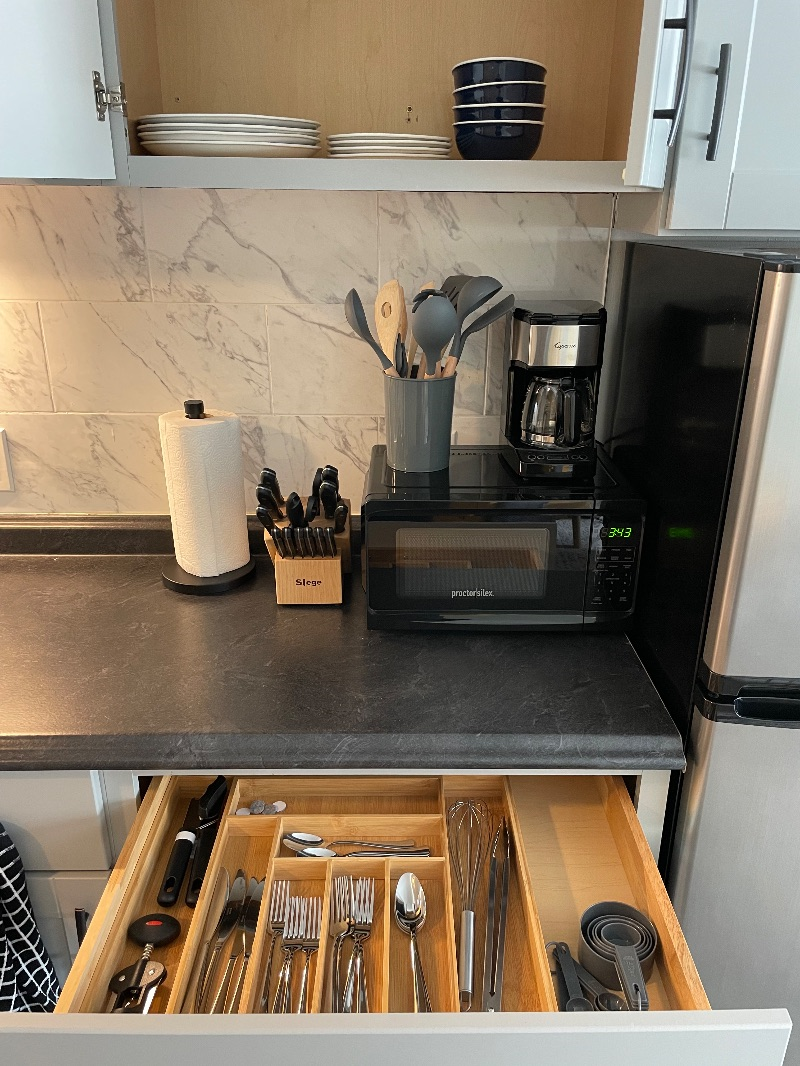 Cozy, Clean, Convenient studio - Photo 9