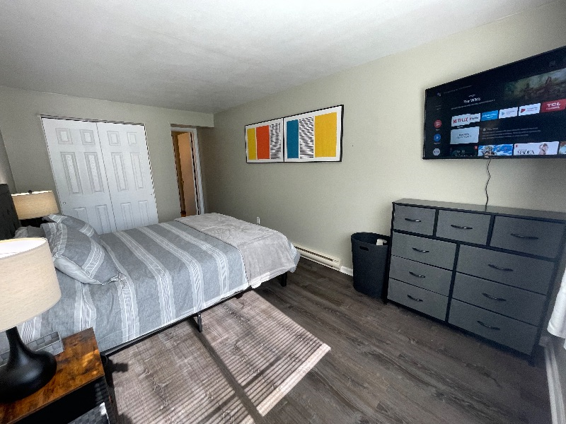 Cozy, Clean, Convenient studio - Photo 8
