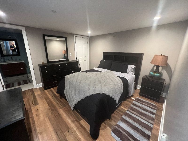 New recently renovated  1 Bedroom w/ Den featuring 2 full baths - Photo 7