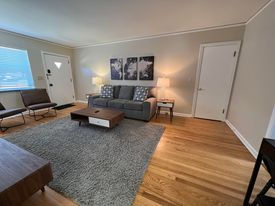 4 BLOCKS from CAMC (kcity) 2 BR, 800 SF, Fully furnished  (all new), off-street parking, laundry, pe - Photo 12