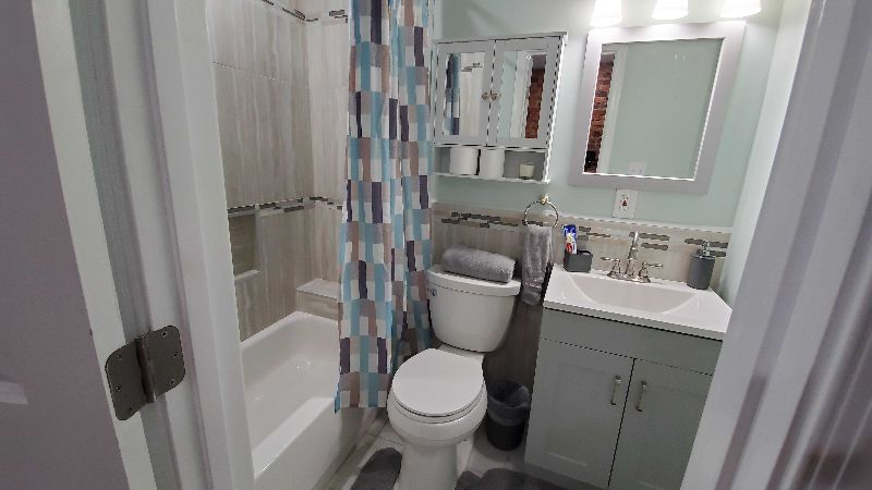 Private Home in the Heart of Columbia Heights - Photo 2