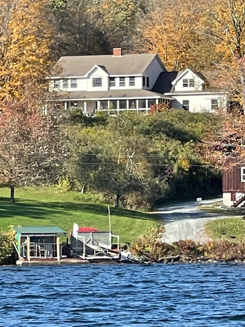 Loft on Lake Bomoseen VT - Photo 9