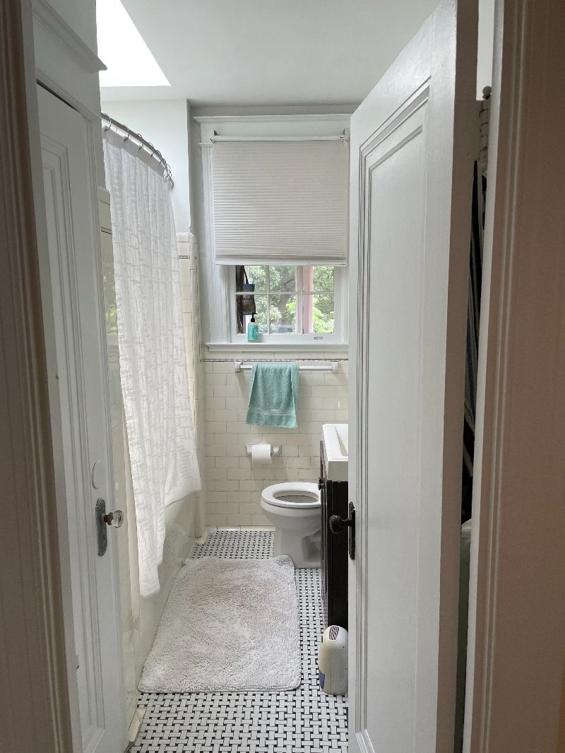 House on a quiet street for rent in Mt. Pleasant, Washington DC. - Photo 4