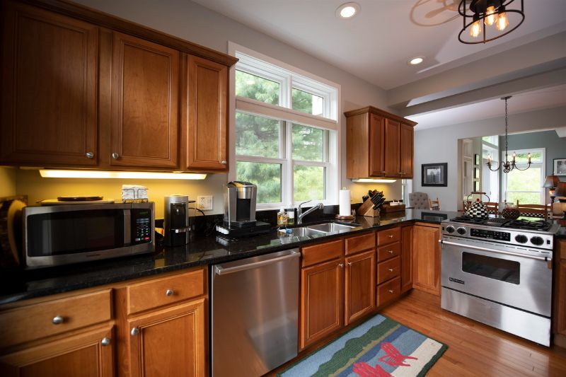 Entire Condo In Quechee - Pet friendly - Photo 8