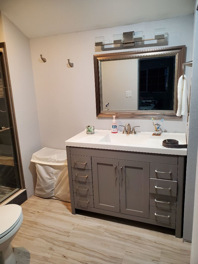 Cute 3 bed 2 bath - Photo 4