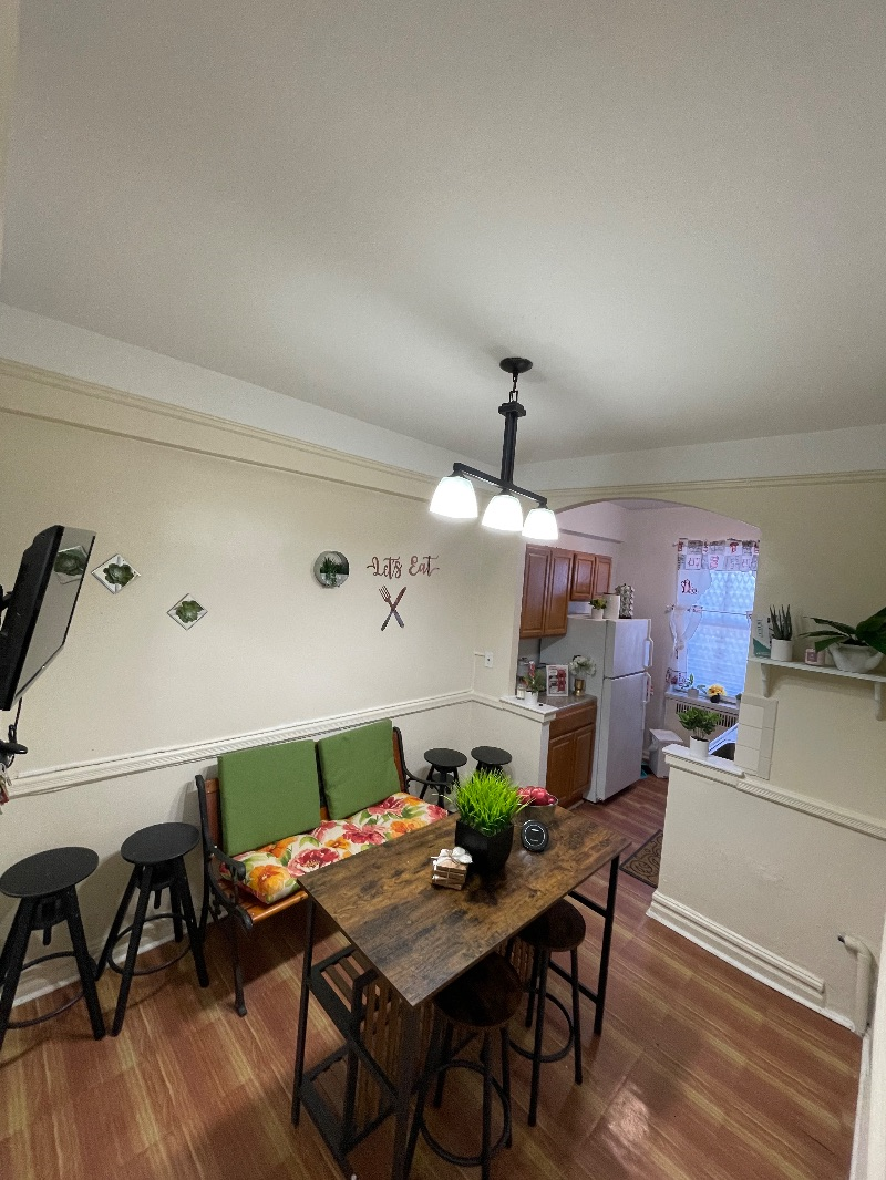 Centrally Located Bedroom on Grandconcourse - Photo 12