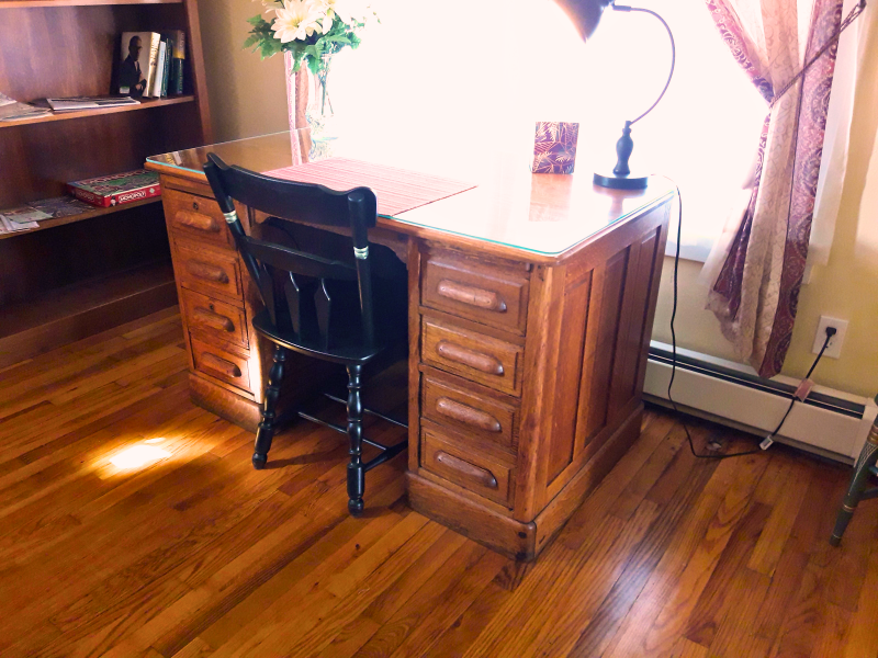 Short Term, Long Term, Cozy Bungalow, Furnished, close to several medical facilities, easy access to - Photo 5