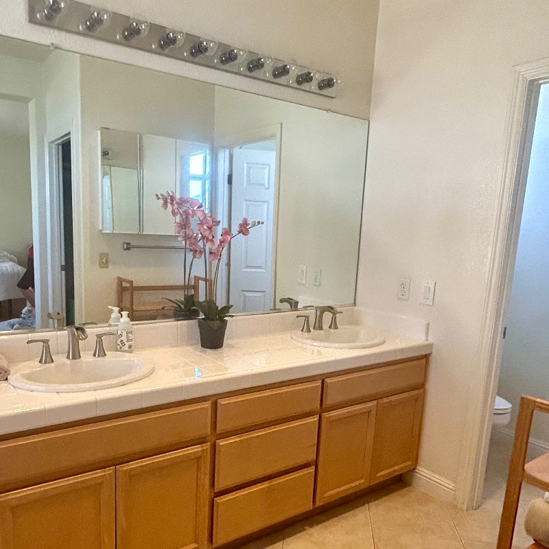 Large Quiet Room in Clean Home, Fabulous views - Photo 2
