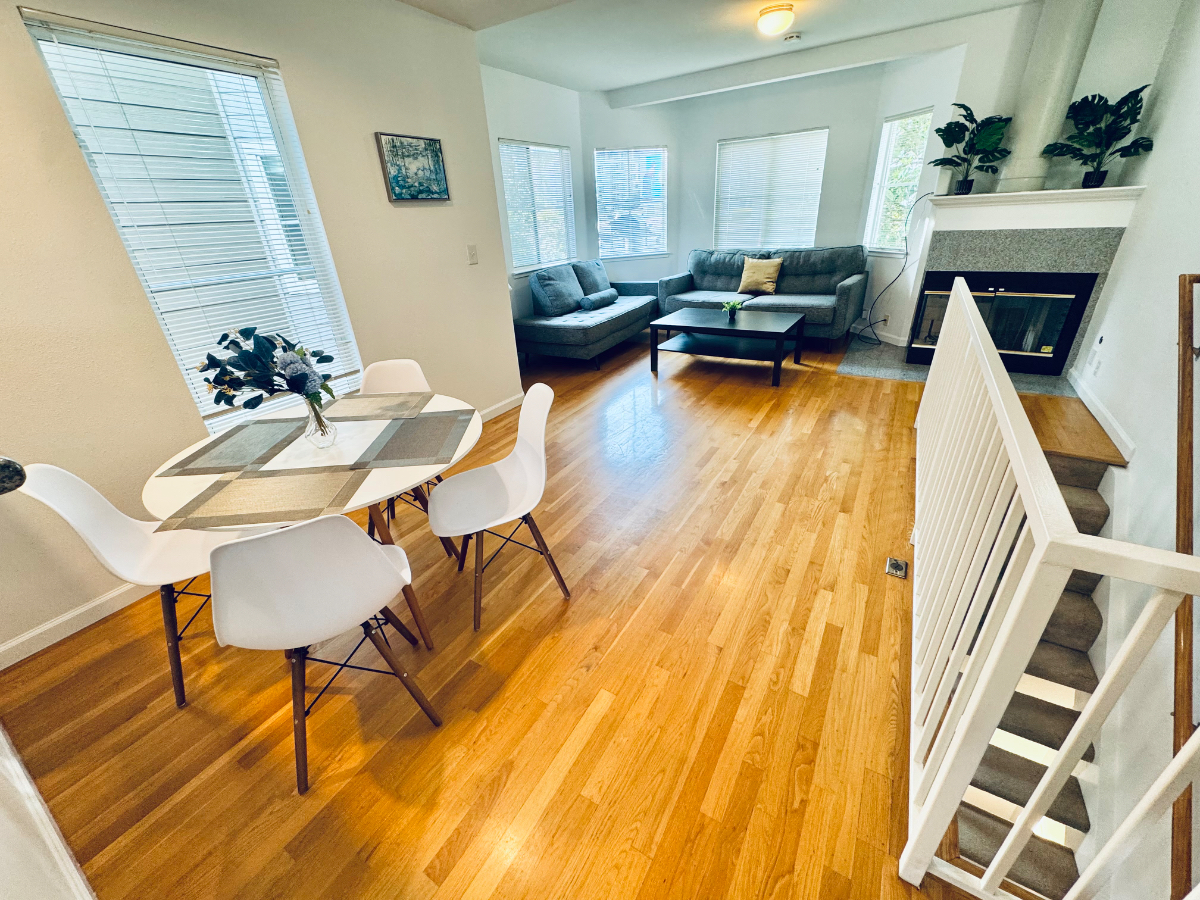 4 Level Townhouse, 3bd 2ba in Gated Community with Garage and Garden - Photo 4