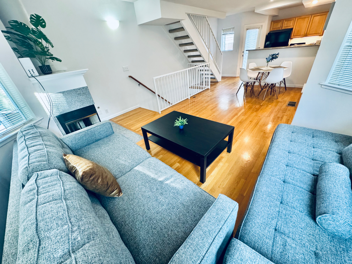 4 Level Townhouse, 3bd 2ba in Gated Community with Garage and Garden - Photo 6