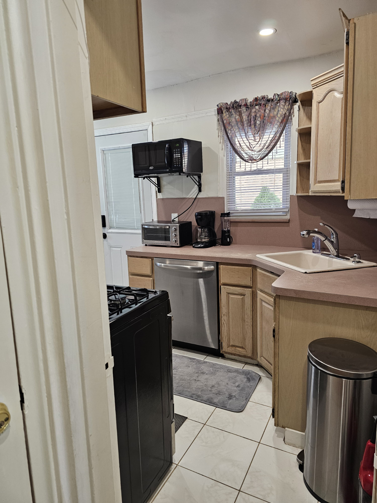 Temporary Stay - Photo 5