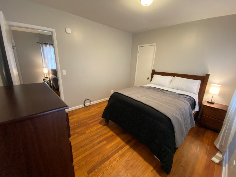 Robinson House - Photo 5