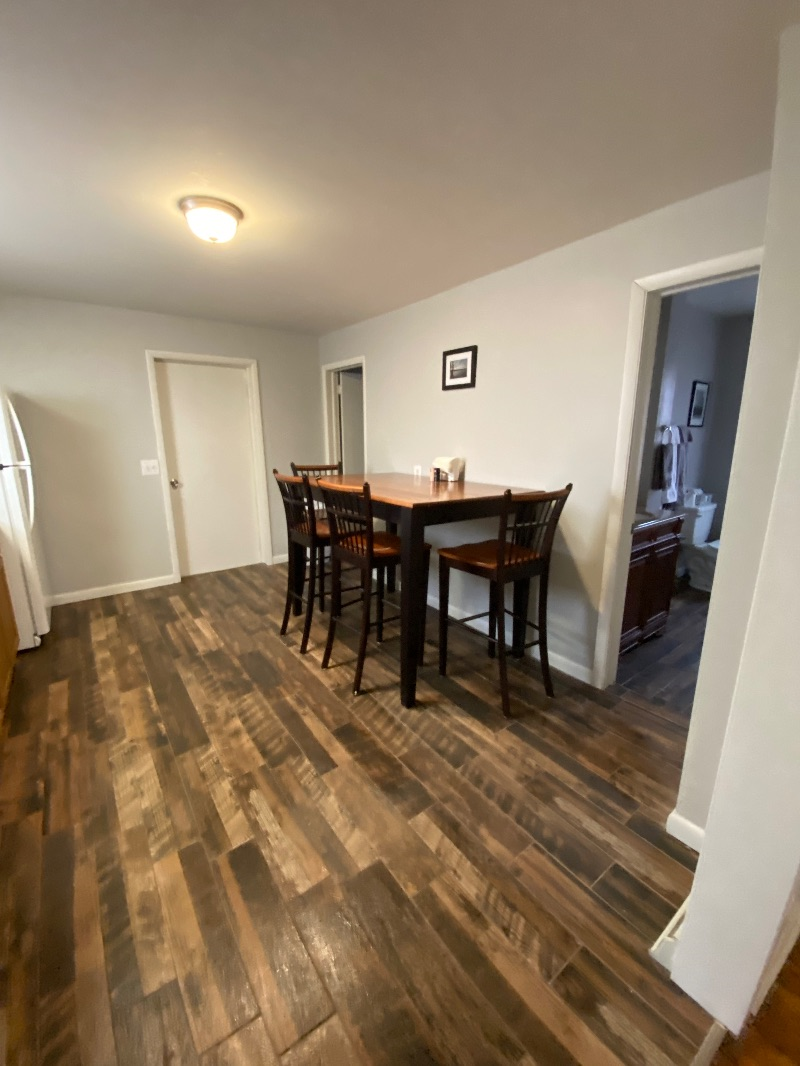Robinson House - Photo 7