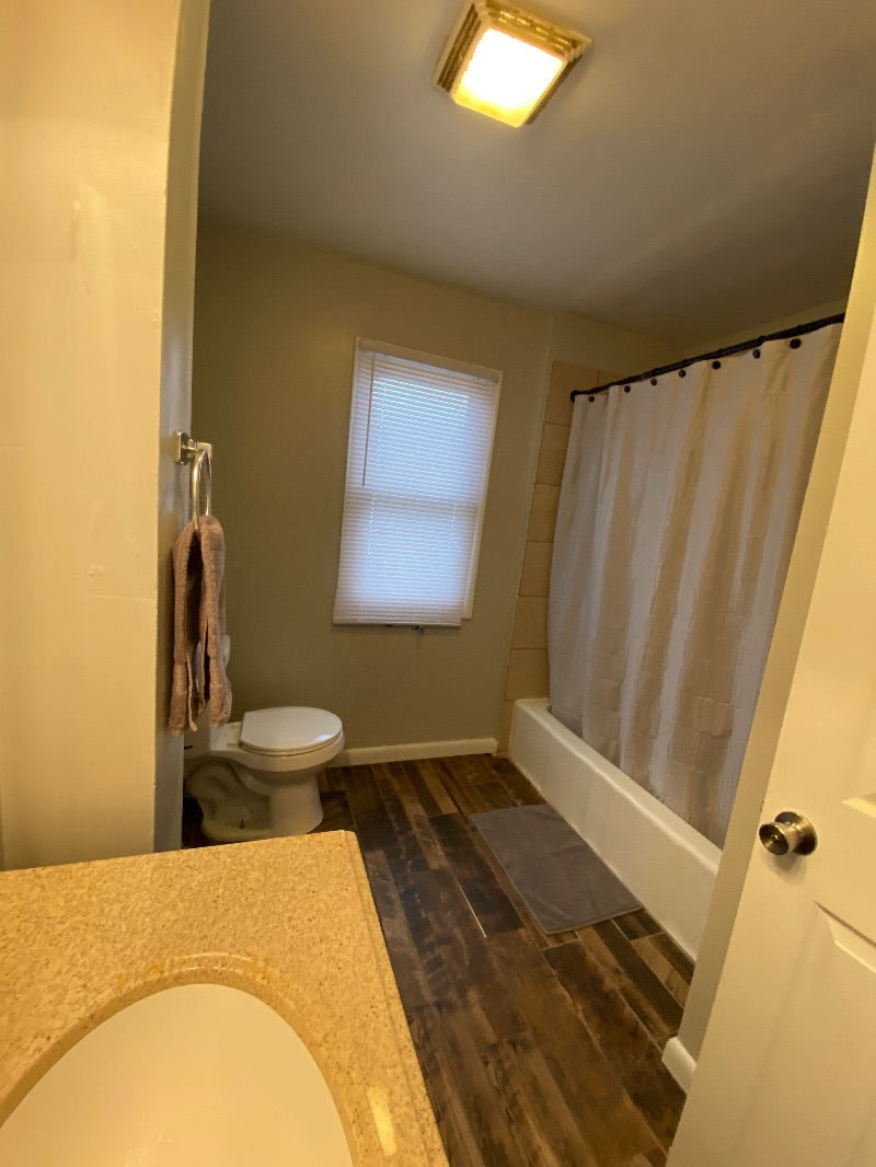 Robinson House - Photo 10