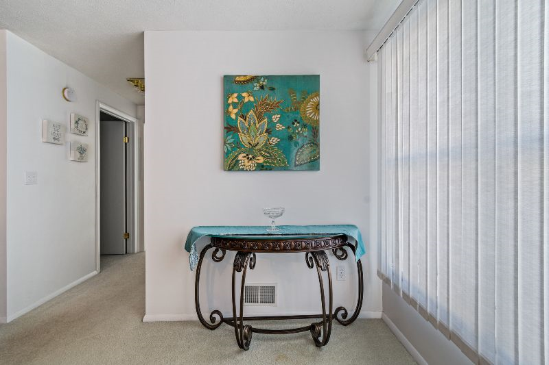 Private and Central 2-BDRM - Photo 6
