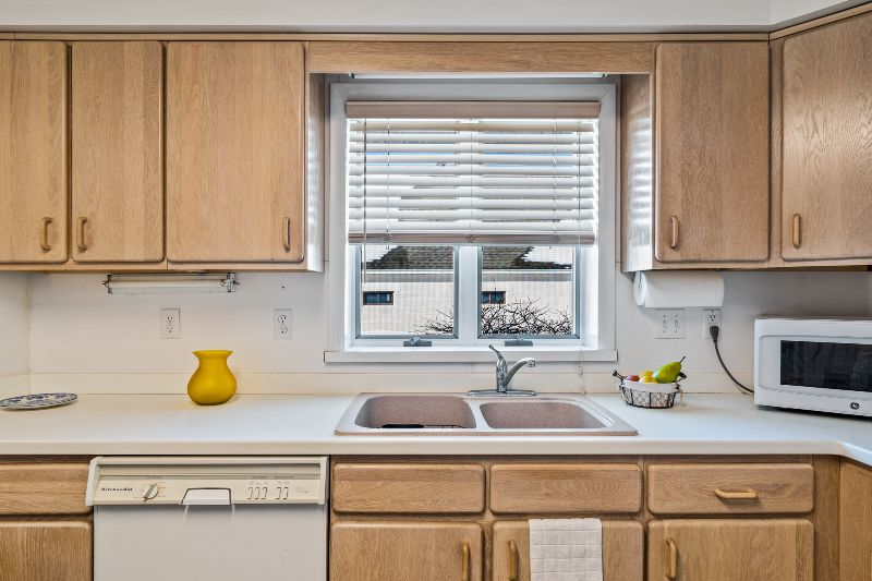 Private and Central 2-BDRM - Photo 8