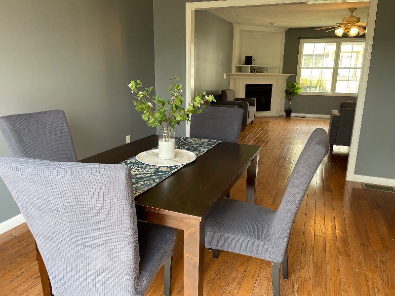 Rare Find Large 4 Bedroom Accepts Pets - Photo 5