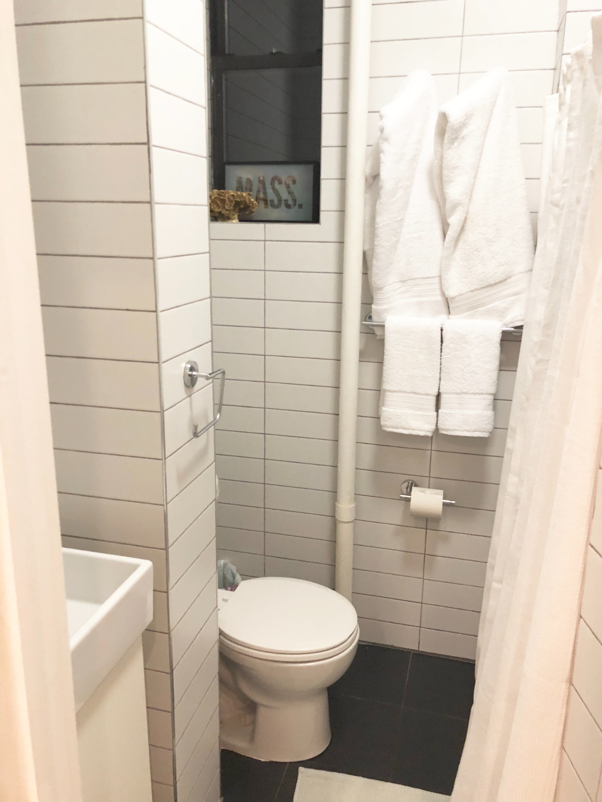 LARGE 2bath Chic Clean and Central - Photo 3