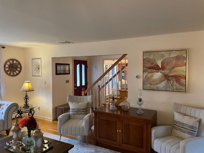 Lovely home with two bedrooms for rent in Tomkins Cove , NY - Photo 3