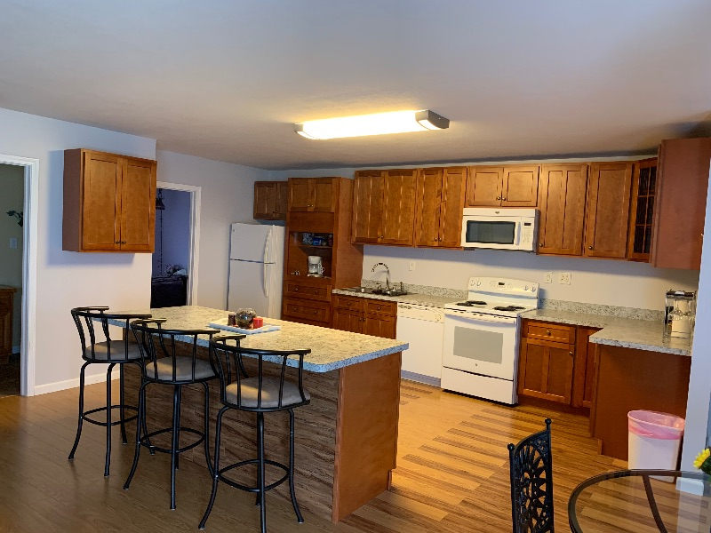 Fully furnished 2 bedroom - Photo 3