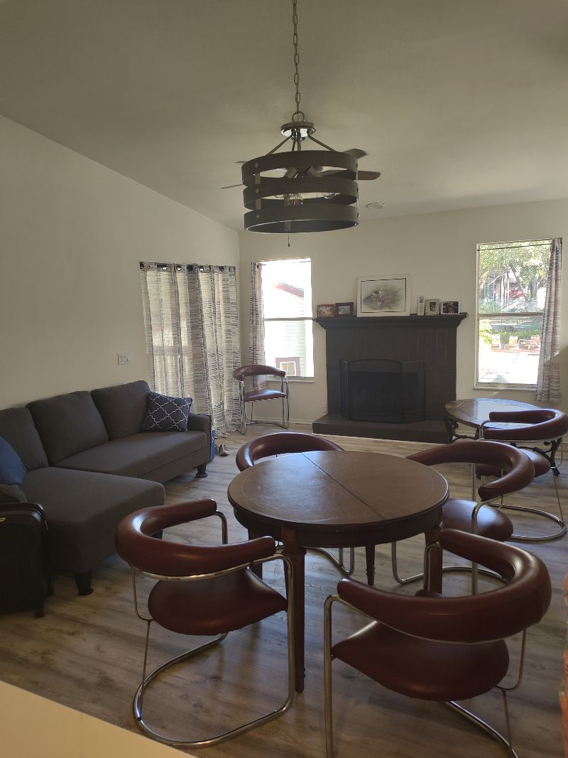 Fully remodeled condo near beaches and hospitals