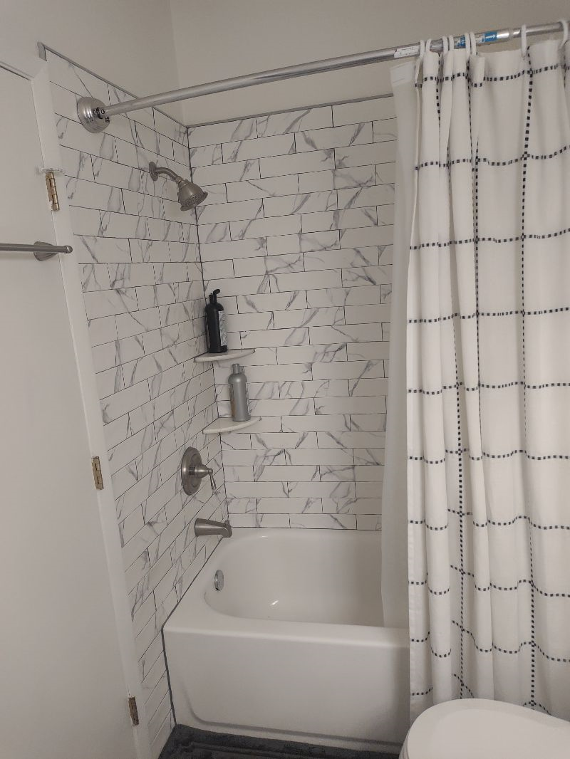 Fully remodeled condo near beaches and hospitals - Photo 5