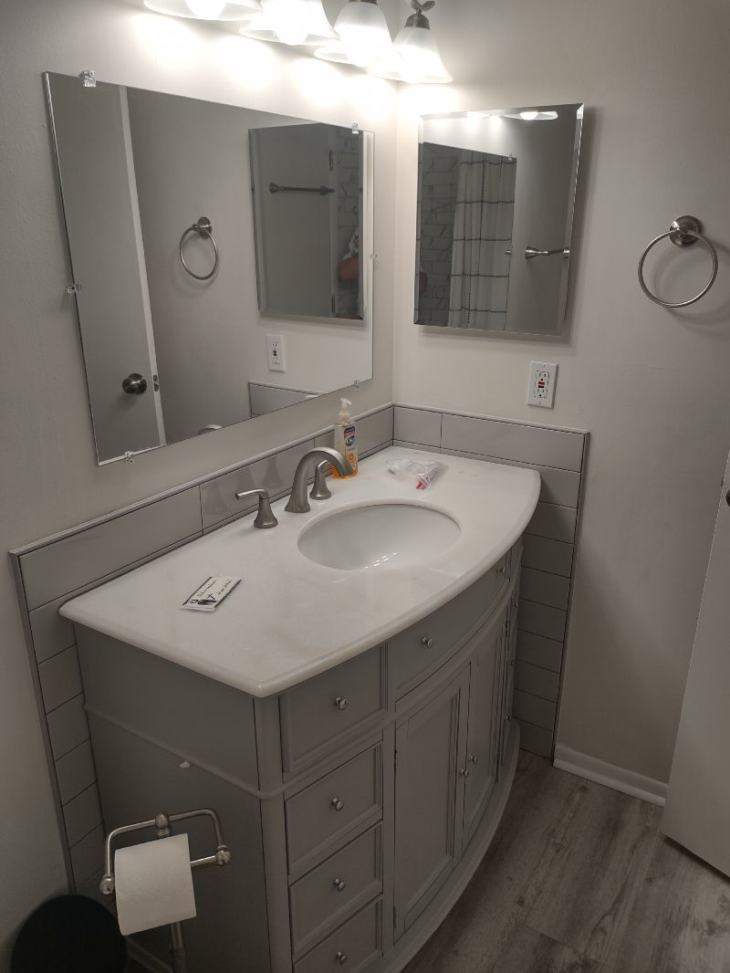 Fully remodeled condo near beaches and hospitals - Photo 6