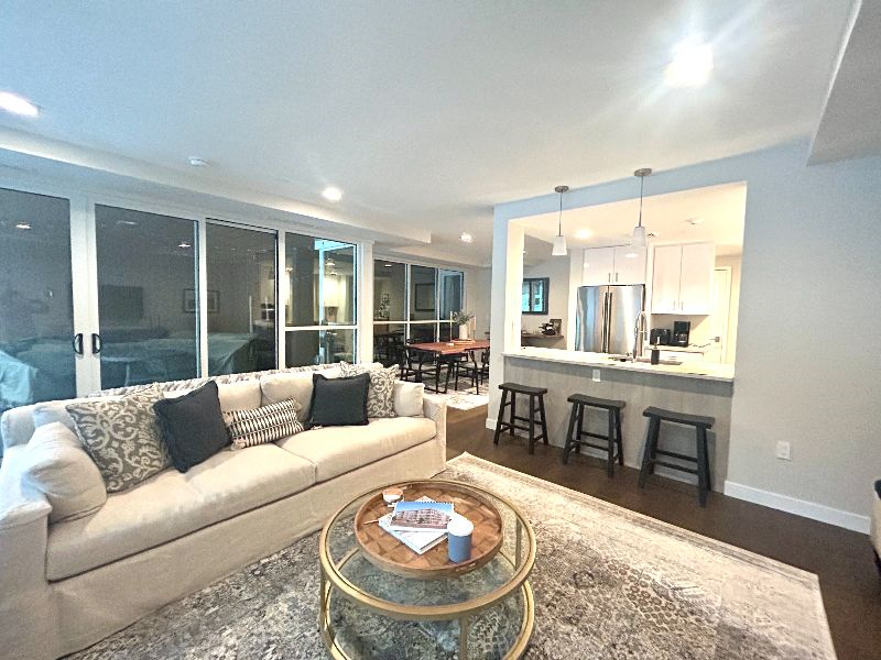 In town Condo - Photo 9