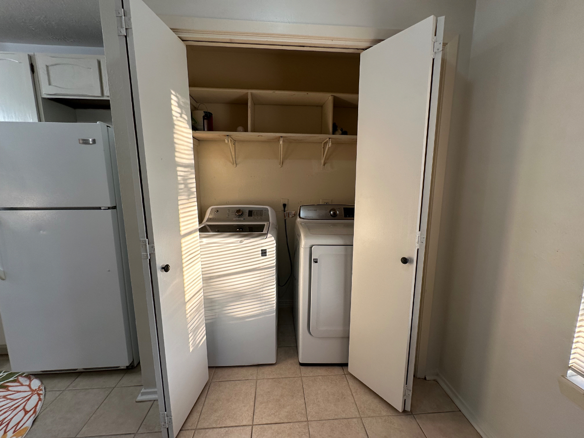 Aggie Casa in Bryan - 2 bedroom, Dogs Welcome duplex, large fenced backyard - Photo 12