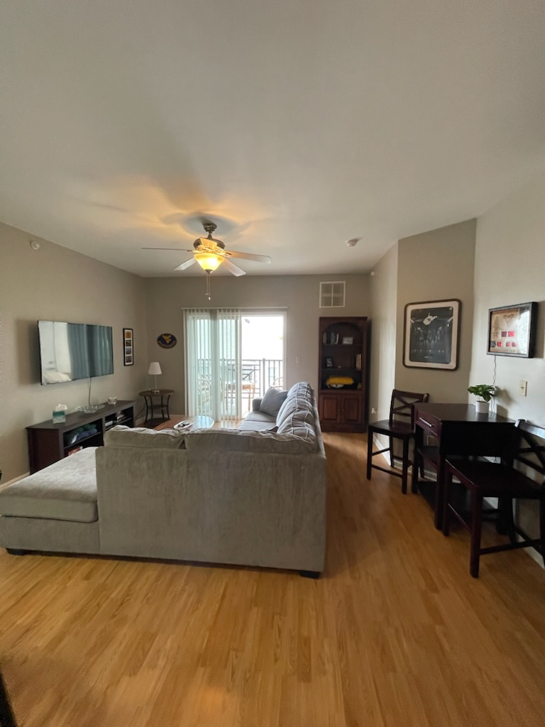 Updated 2 bed 2 bath condo, close to all hospitals - Photo 5