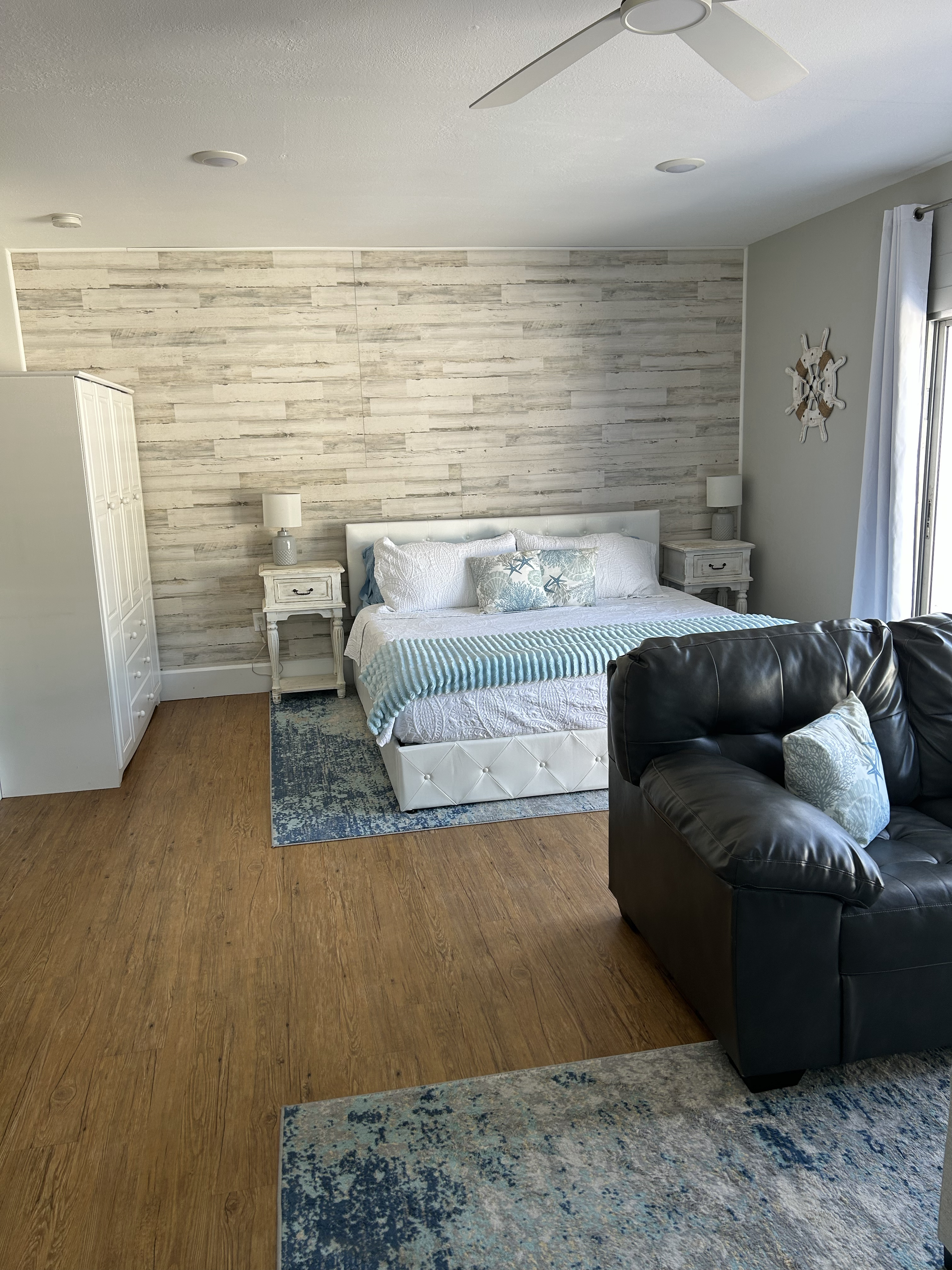 Bradenton Studio with private fenced in yard, close to beach and Manatee River. - Photo 3