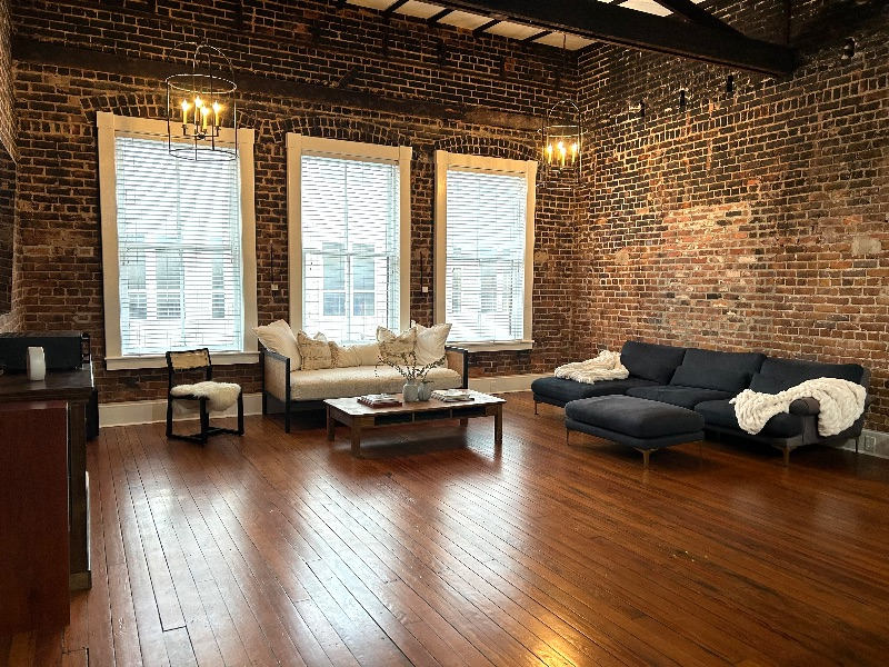 Amazing savannah historic district one bedroom one bathroom condo