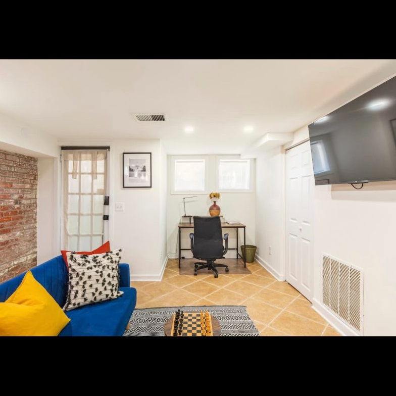 Capitol Hill Gem - Stylish Furnished Home Near H Street - Photo 3