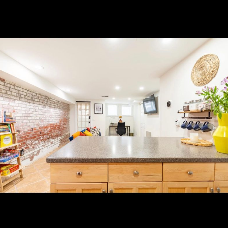 Capitol Hill Gem - Stylish Furnished Home Near H Street - Photo 6
