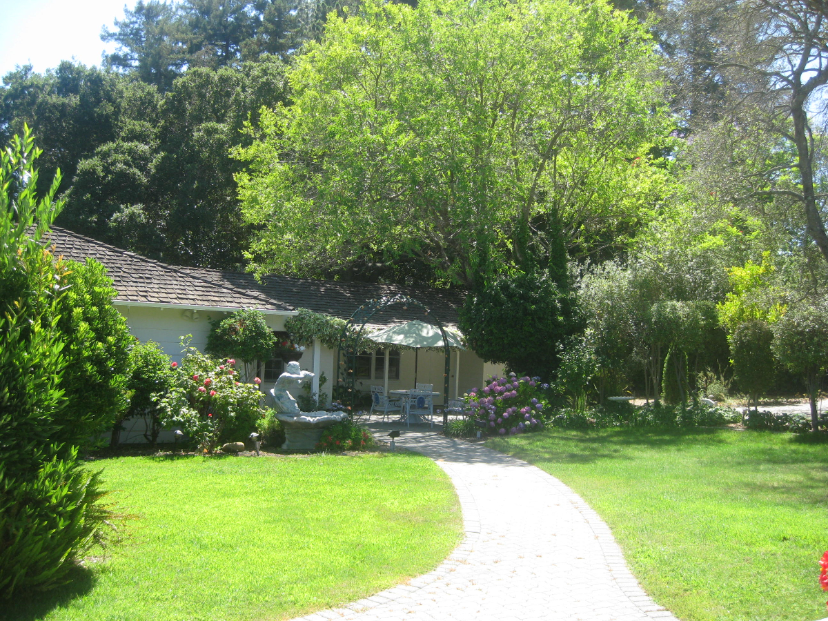 Serene Gated Executive house in Saratoga's Finest 