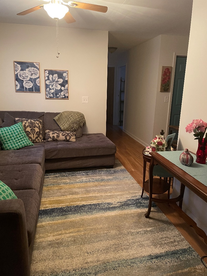 Cozy 2 bedroom 1 bathroom suite in West Seneca NY - Photo 1