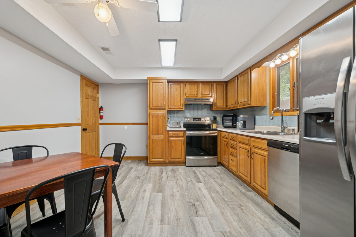 Lakeside Haven - Photo 10