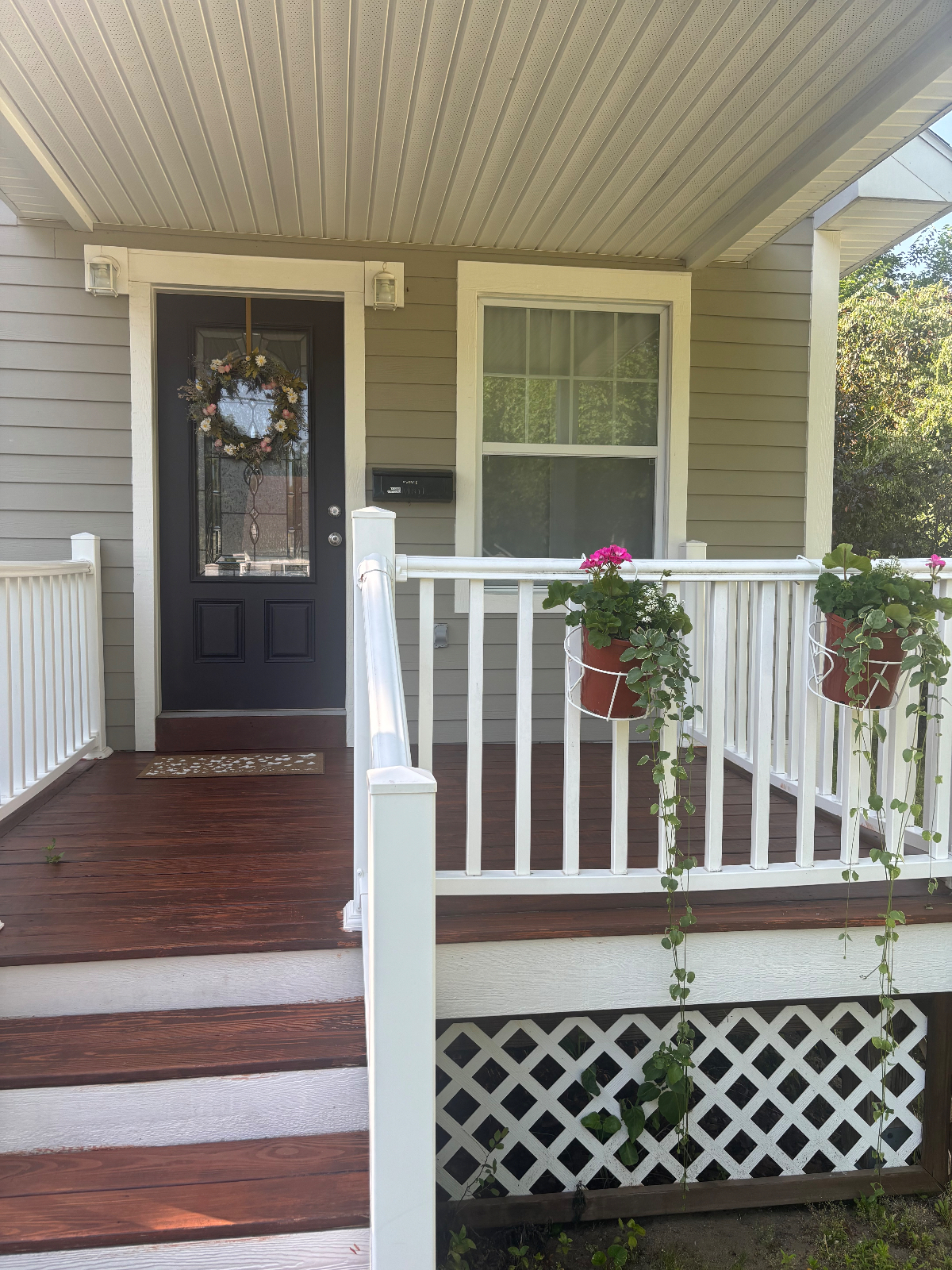 Room for rent in a warm, clean, comfortable home - Photo 1