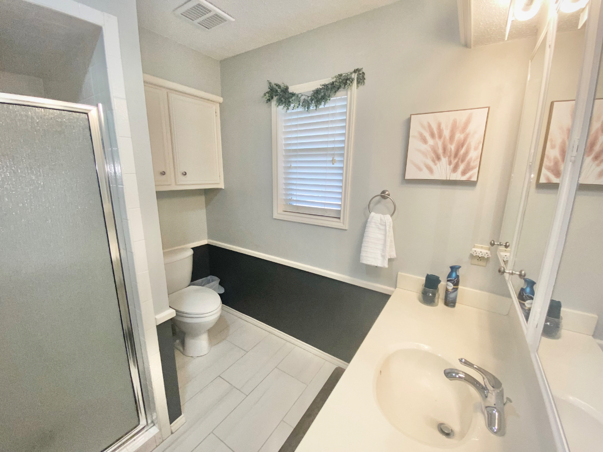 Quiet street / 3/2/2 / TTU/LCU Stay / Pet Friendly / Yard / WFH - Photo 5