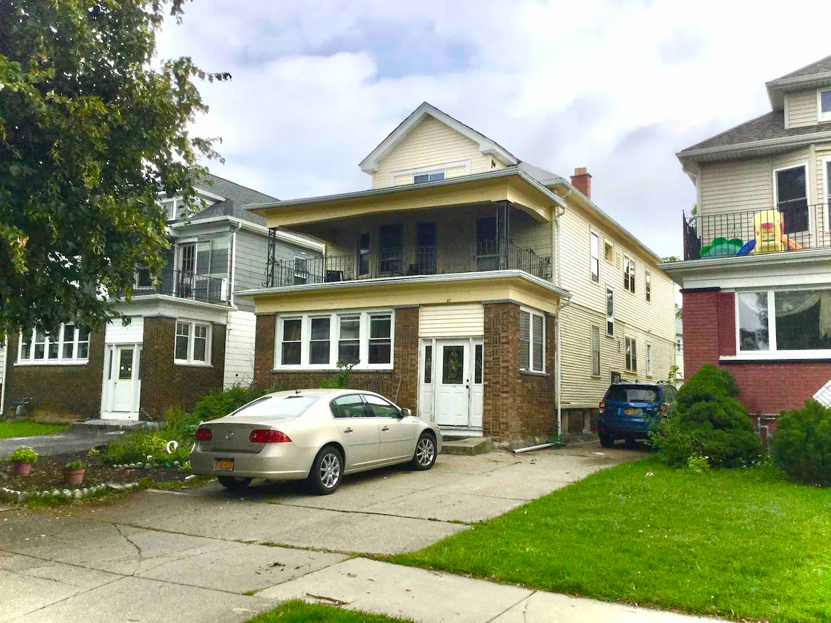 Hertel Strip 2 br or 1 br - Photo 8
